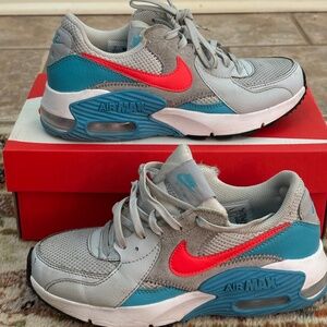Nike